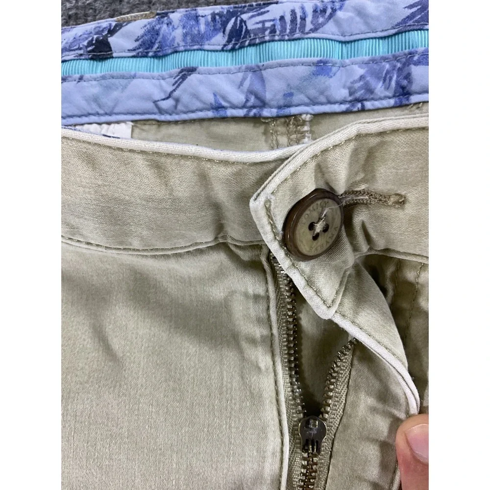 Tommy Bahama Island Zone Shorts Mens 33 Khaki Beige Chino Golf Travel Casual
